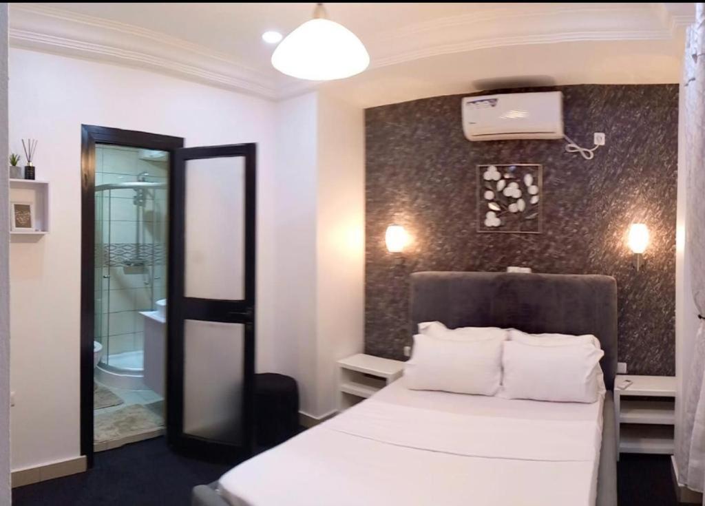 Appartement Cosy Free Bonapriso Douala Buitenkant foto